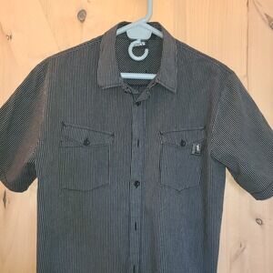 Vans Men's L Button-Up Shirt, Black Stripe, Casual Short Sleeve,‎ Streetwear